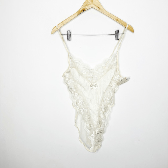 VTG CINEMA ETOILE lace high leg semi sheer teddy cream sissy womens medium M NWT - Picture 2 of 8